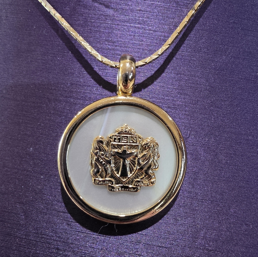 Trinity Broadcasting Network TBN Mother Of Pearl Gold Pendant 24" Chain Necklace